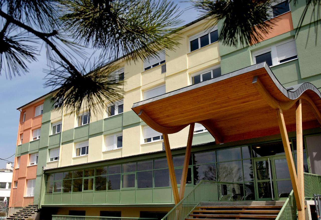 Ethic Etapes Accueil 24h24 Et Parking Gratuit Hotel *